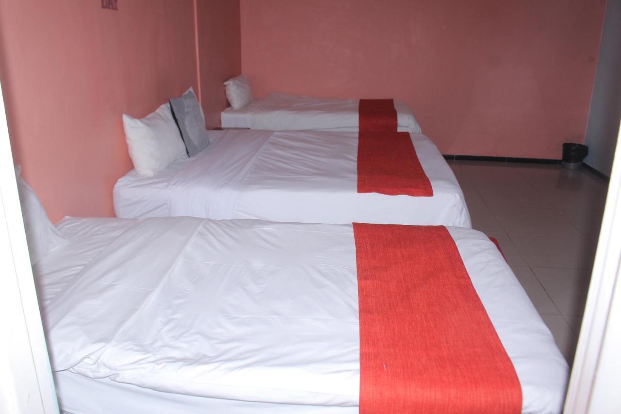 Global Guest House Kasane Exterior foto