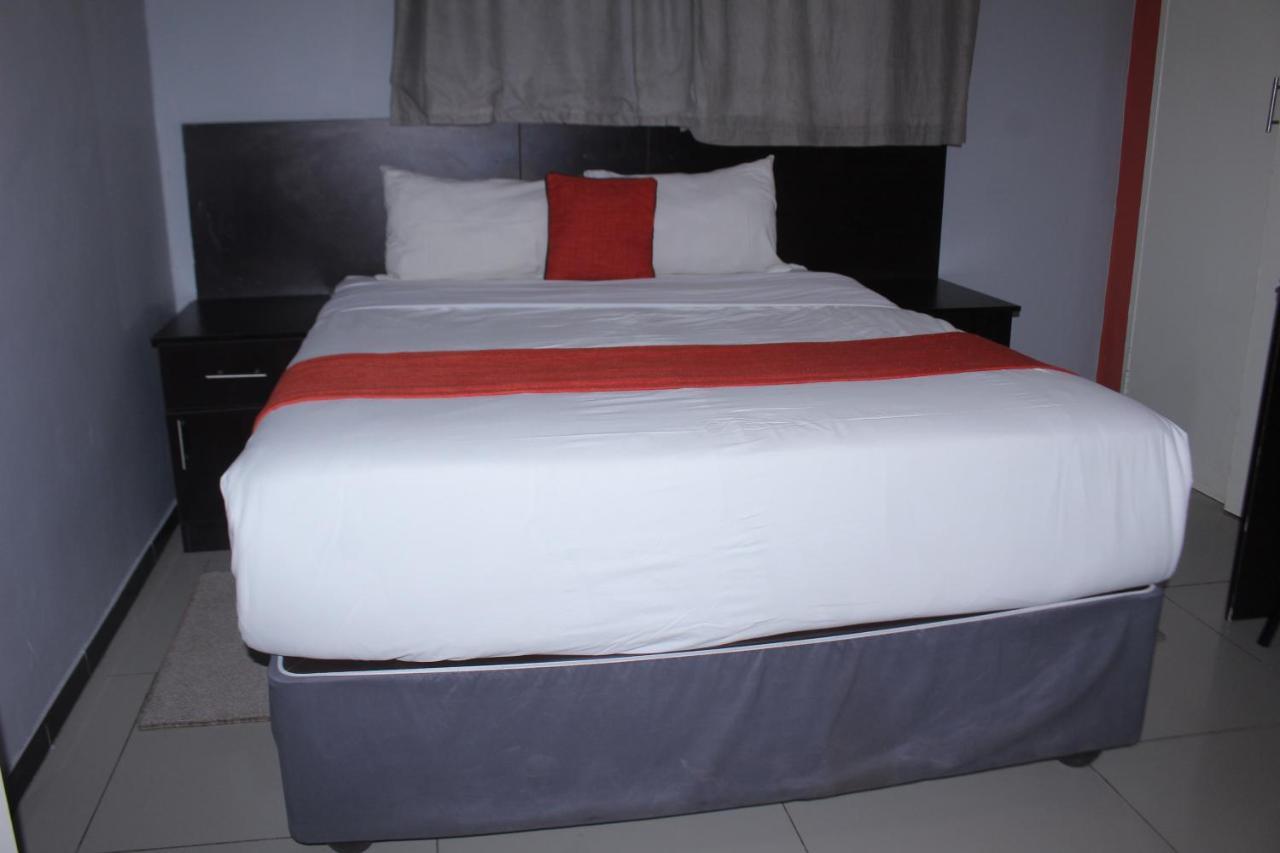 Global Guest House Kasane Exterior foto